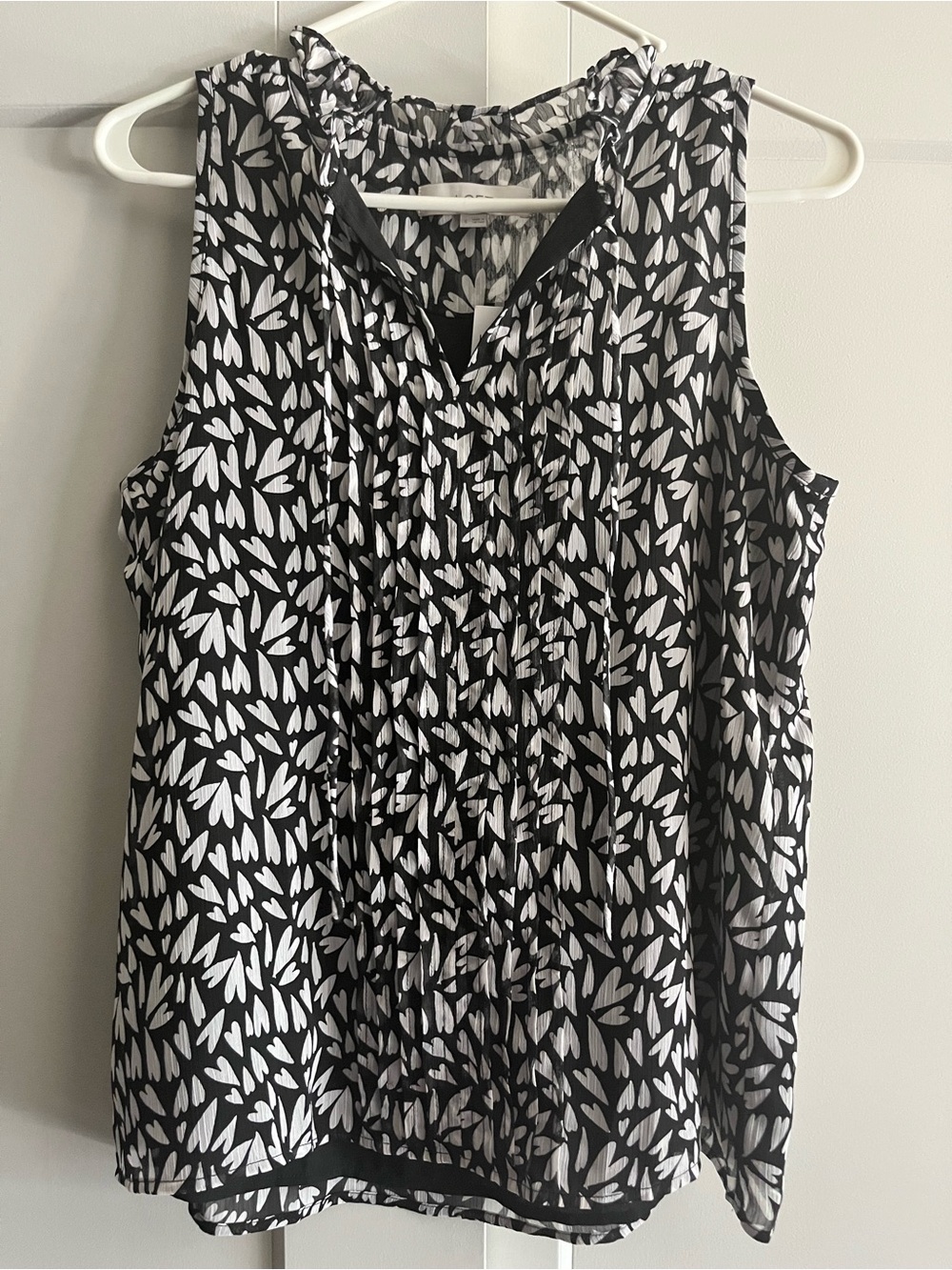 Sleeveless Black and White Print Women's Top